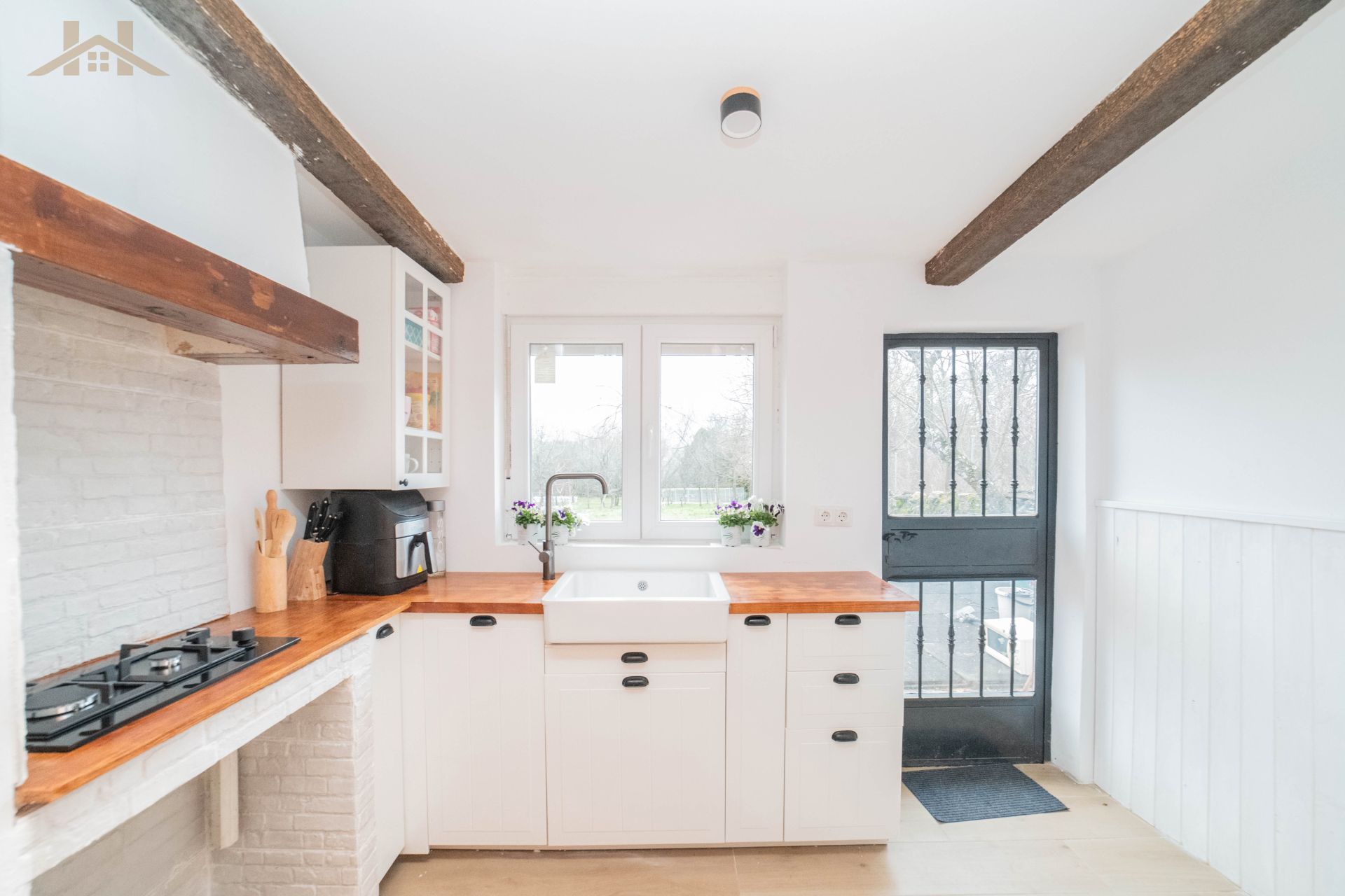 Cocina de Finca rústica en venta en Miraflores de la Sierra con Calefacción, Trastero y Amueblado