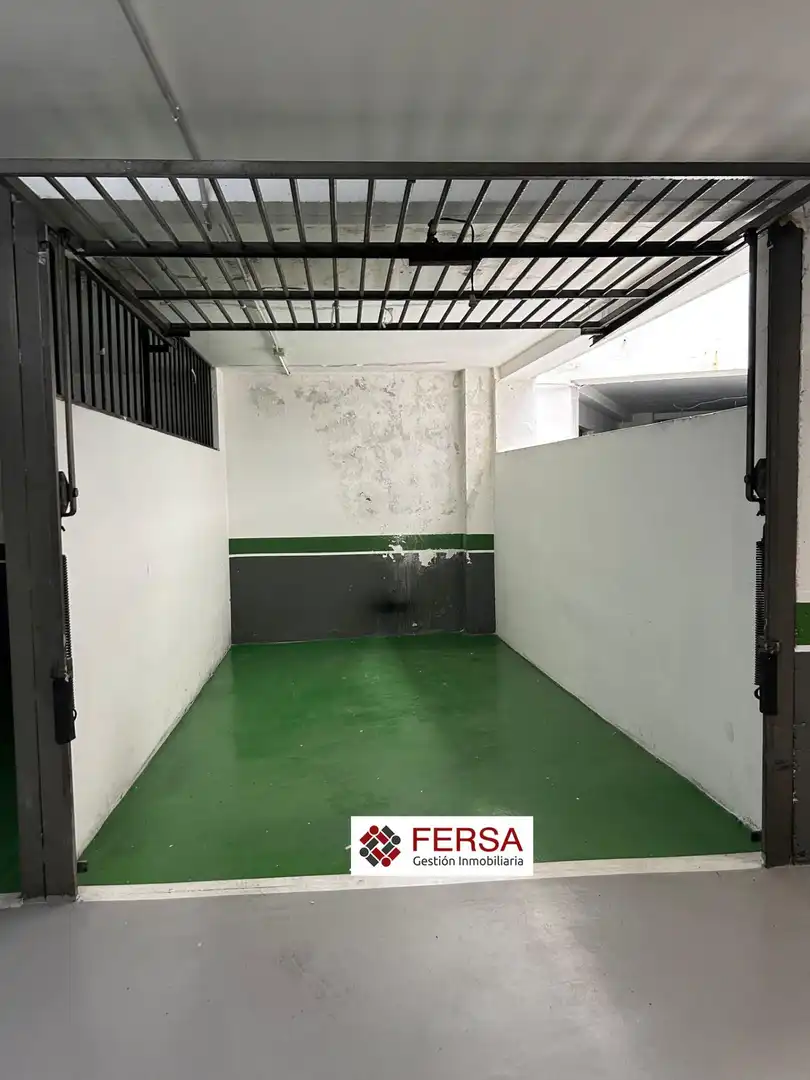 Aparcament en venda a Ensanche - Sar, imagen 4