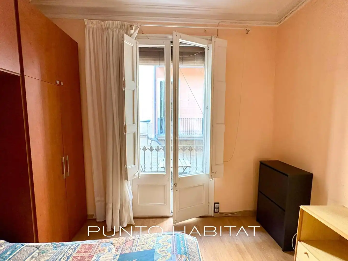 Bedroom of Flat for sale in Barcelona  with Air Conditioner, Heating and Parquet flooring