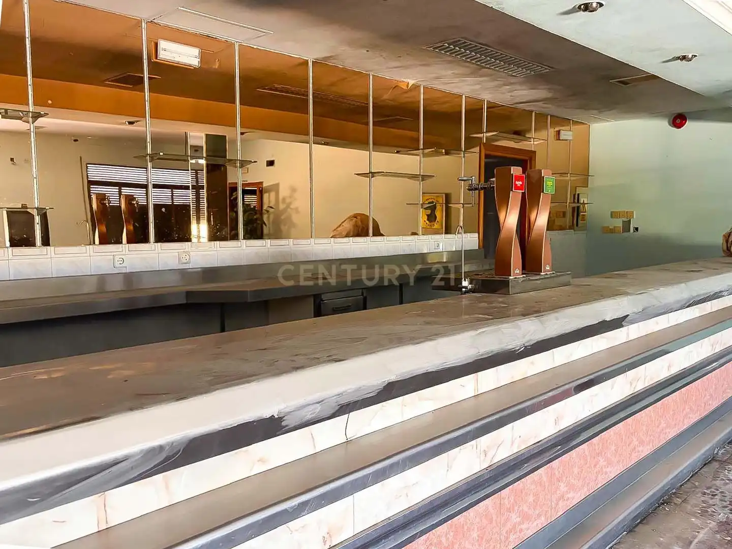Local commercial à vendre à C8G2+P5 Aliseda, Spain, imagen 10