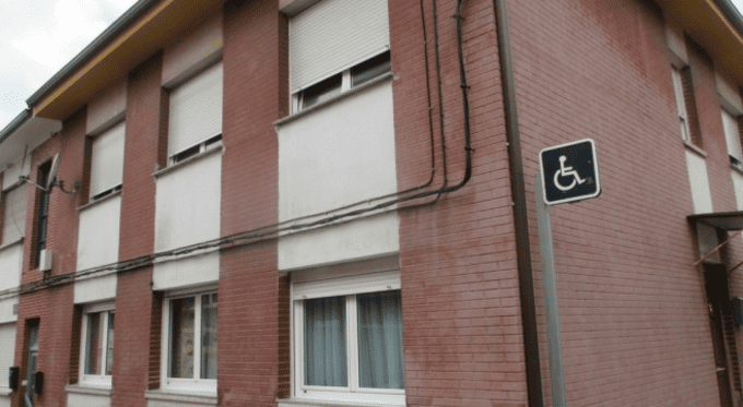 Vista exterior de Piso en venta en Avilés