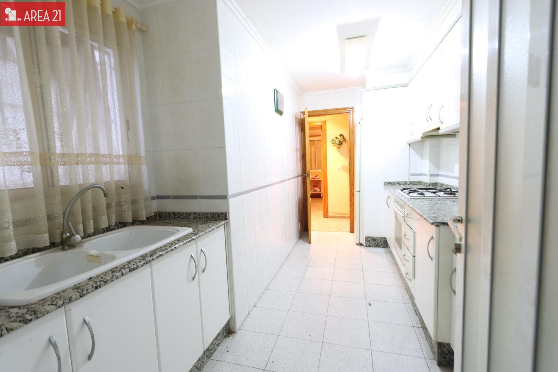 Planta baja for sale in Núcleo Urbano