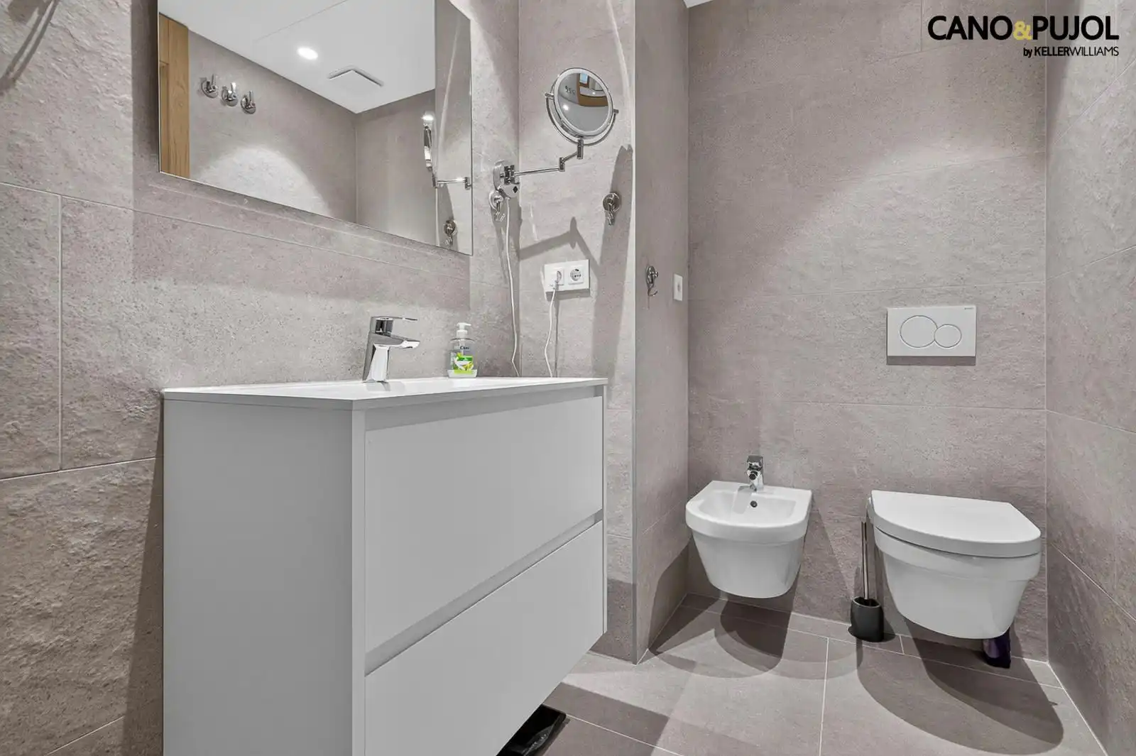 Piso con terraza en venta en josep tarradellas, imagen 42