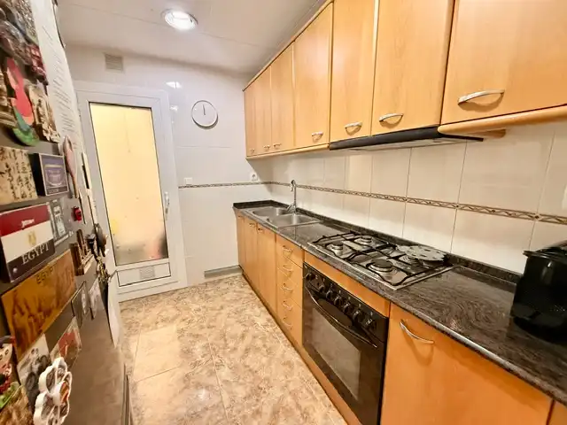Cuina de Pis en venda en Barcelona amb Aire condicionat, Parquet i Balcó