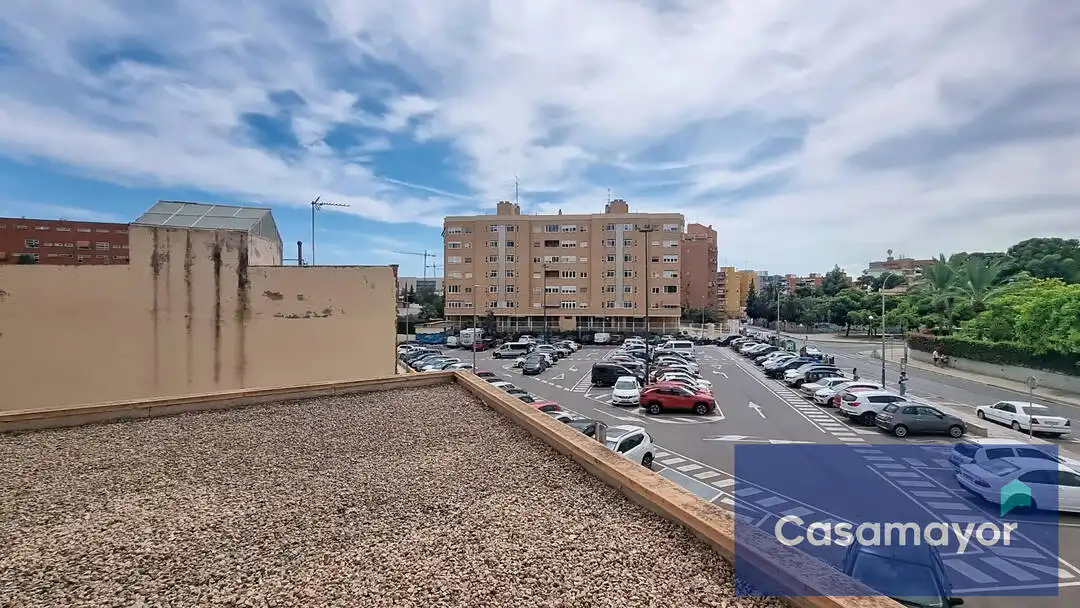 Aparcament de Oficina en venda en San Blas