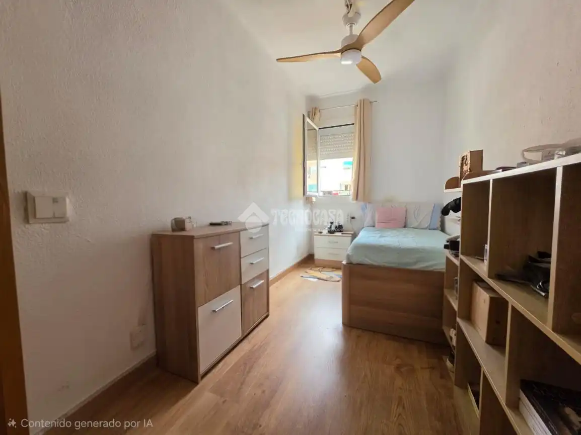 Habitación de Piso en venta en Santa Coloma de Gramenet con Aire acondicionado, Calefacción y Parquet