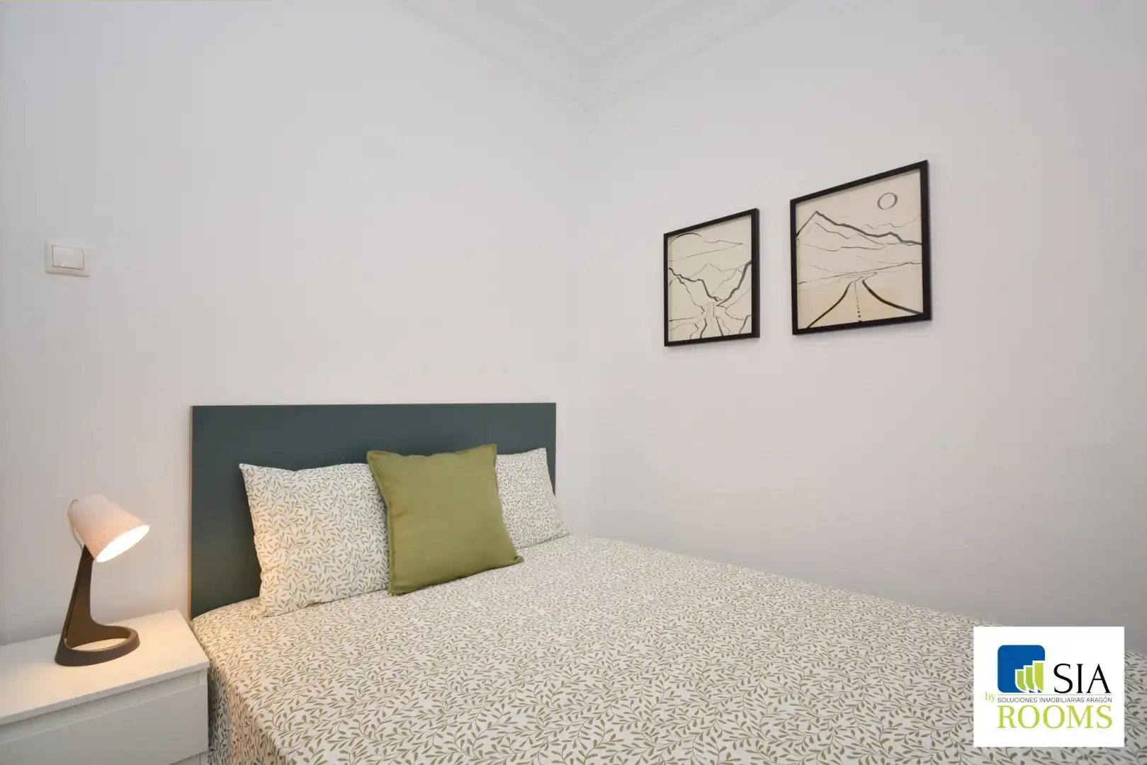 Room in Calle LATASSA, FELIX, 26, Universidad San Francisco