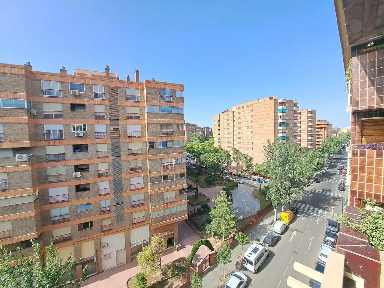 Vista exterior de Piso en venta en Zaragoza con Aire acondicionado, Calefacción y Parquet