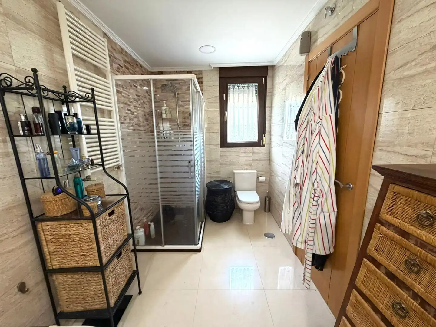 Baño de Casa o chalet en venta en Aldea del Fresno con Aire acondicionado, Calefacción y Terraza