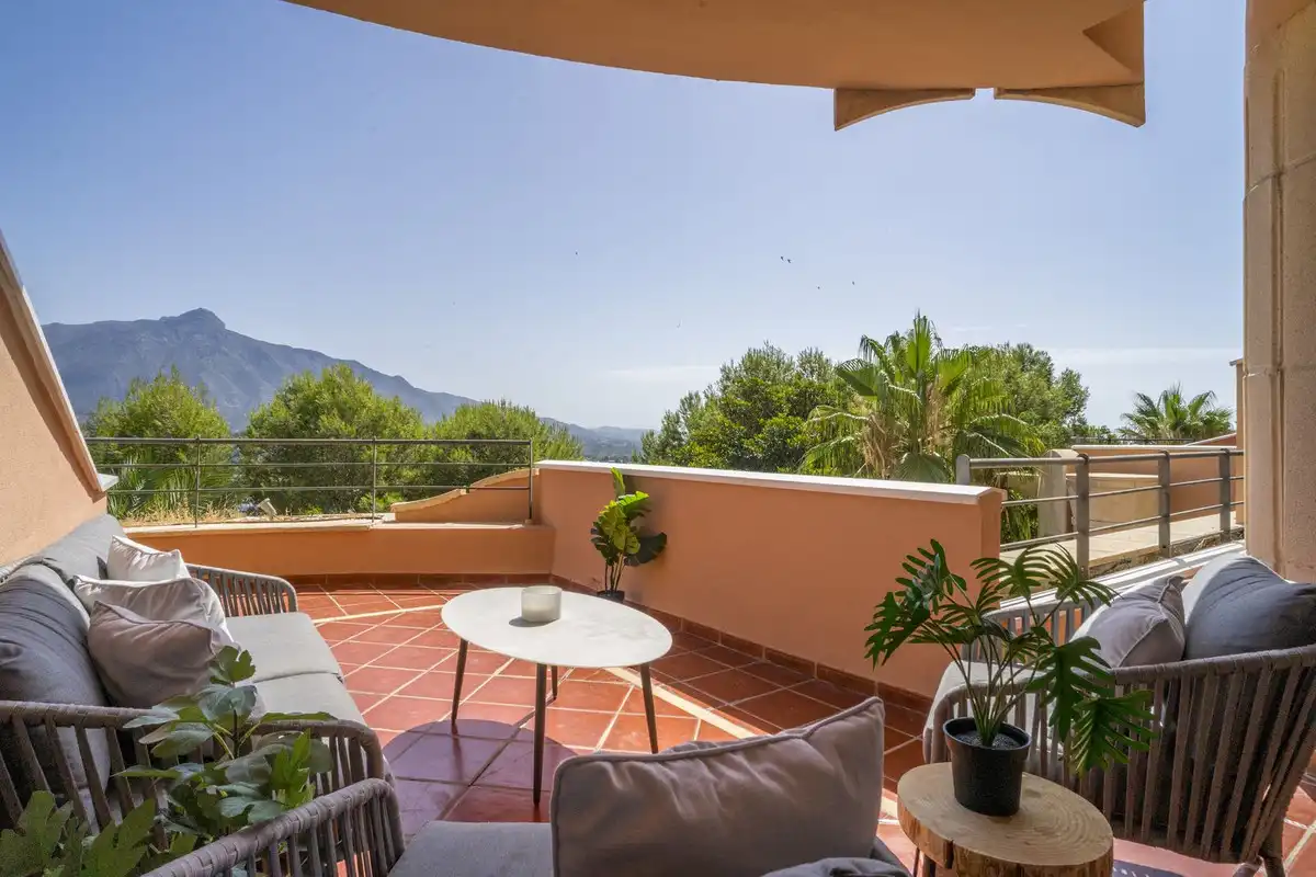 Appartement compact avec terrasse à vendre à Avenida Calderón de la Barca 16, imagen 2
