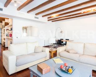 Sala d'estar de Apartament de lloguer en  Barcelona Capital amb Aire condicionat i Balcó