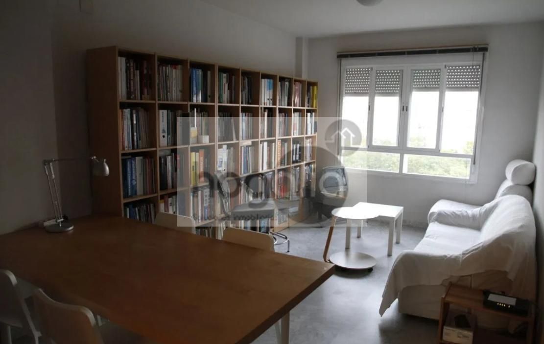 Bedroom of Flat to rent in  Sevilla Capital  with Air Conditioner, Terrace and Furnished