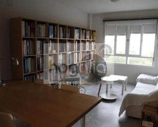 Bedroom of Flat to rent in  Sevilla Capital  with Air Conditioner, Terrace and Furnished