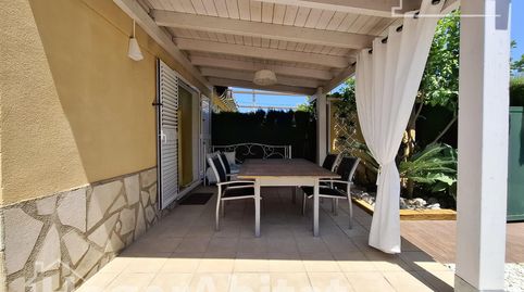 Foto 4 de Casa adosada en venta en Avenida Gaudí, Oliva Nova, Oliva