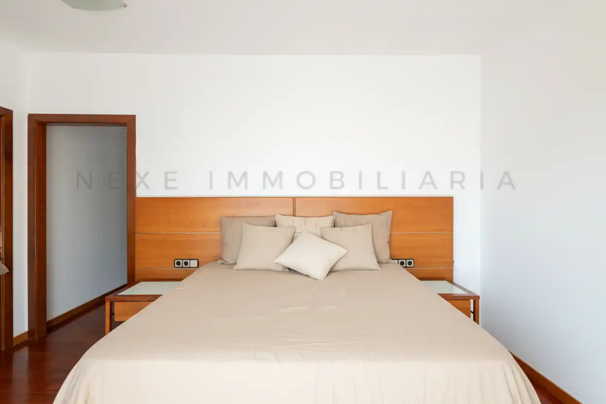 Habitación de Casa adosada en venta en Sabadell con Aire acondicionado, Calefacción y Parquet