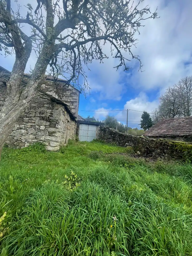 Houses for sale in O Irixo  with Private garden