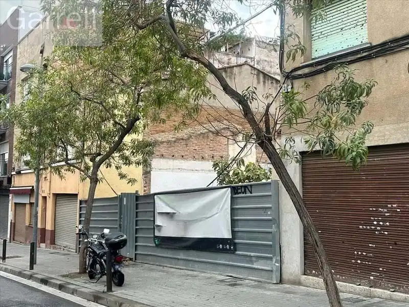 Vista exterior de Residencial en venda en Badalona