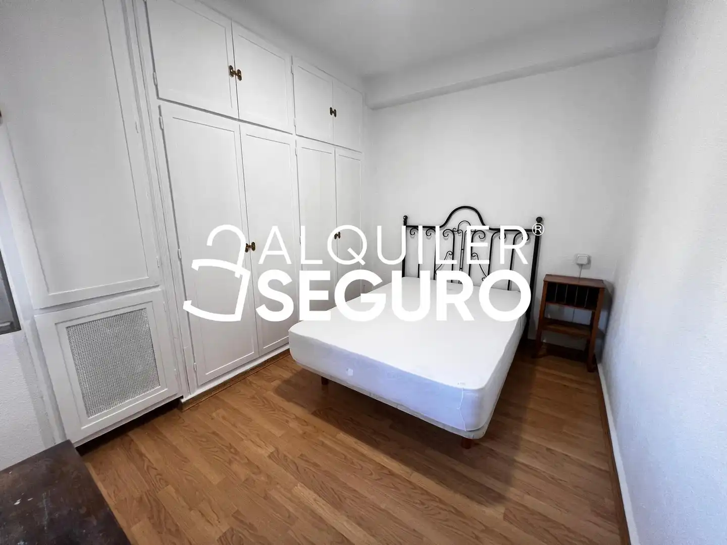 Habitación de Piso de alquiler en Madrid con Calefacción, Terraza y Amueblado