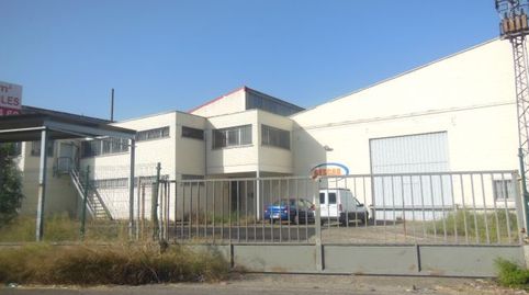 Foto 3 von Fabrikhallen zum Verkauf in Calle Varsovia, Polígono Europa, Alcalá de Henares