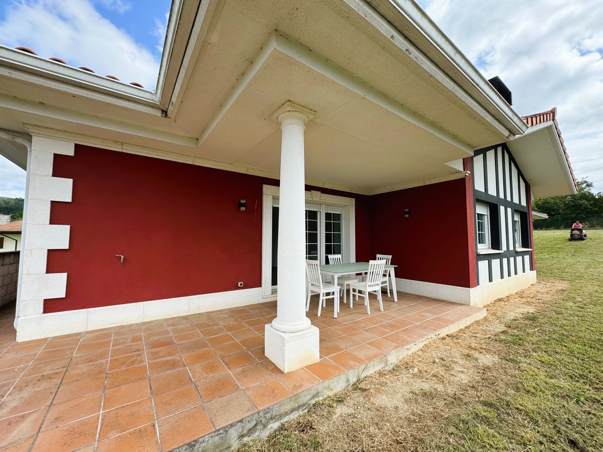 Terrassa de Casa o xalet en venda en Loiu amb Calefacció, Jardí privat i Parquet