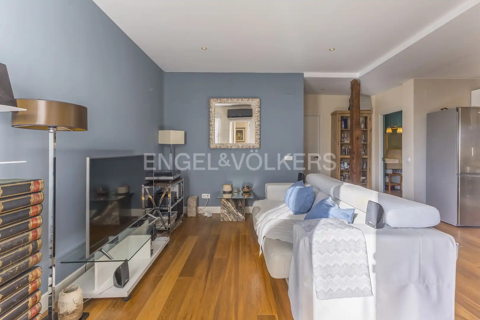 Living room of Flat for rent in Madrid  with Air Conditioner and Heating