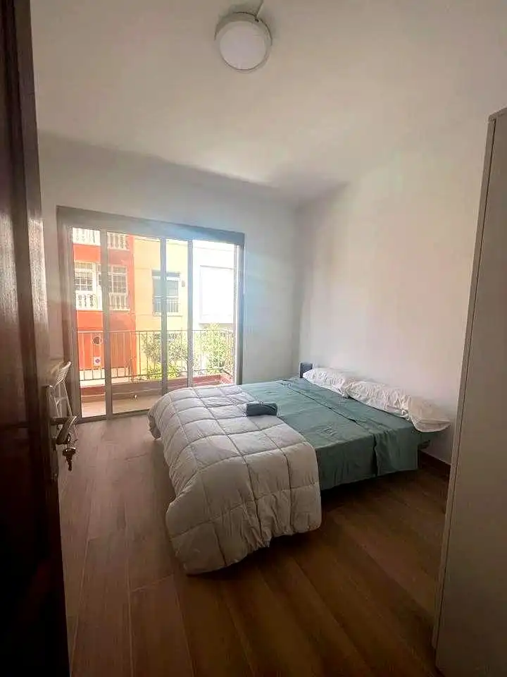 Room in Bartolome Benitez, Gracia