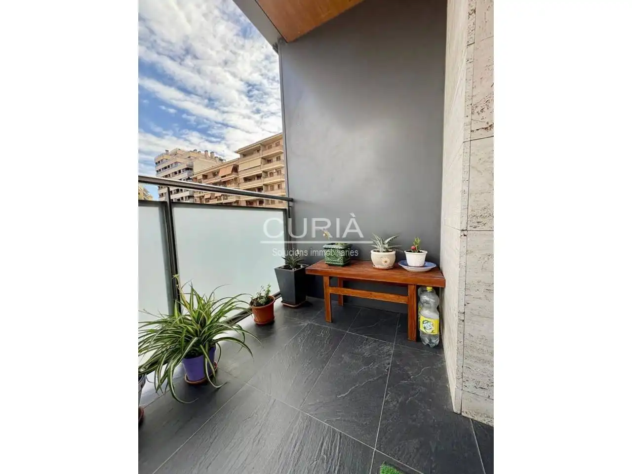 Piso en venta en Instituts - Universitat
