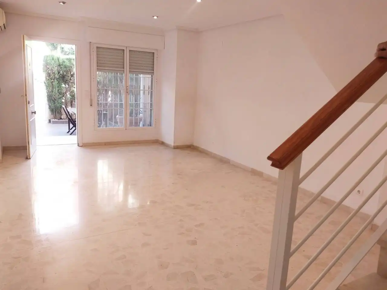 Bungalow mit Pool zum Verkauf in Calle Pediatra Don Andrés Bru Ibarra, imagen 4