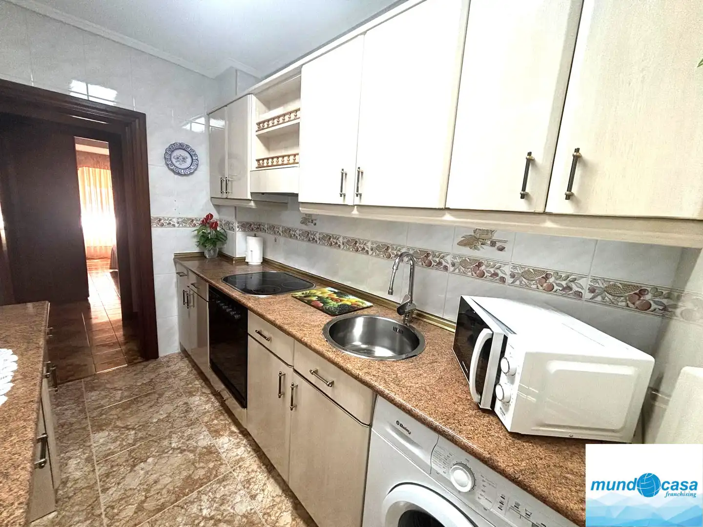 Kitchen of Flat for sale in Zaragoza  with Heating, Terrace and Furnished