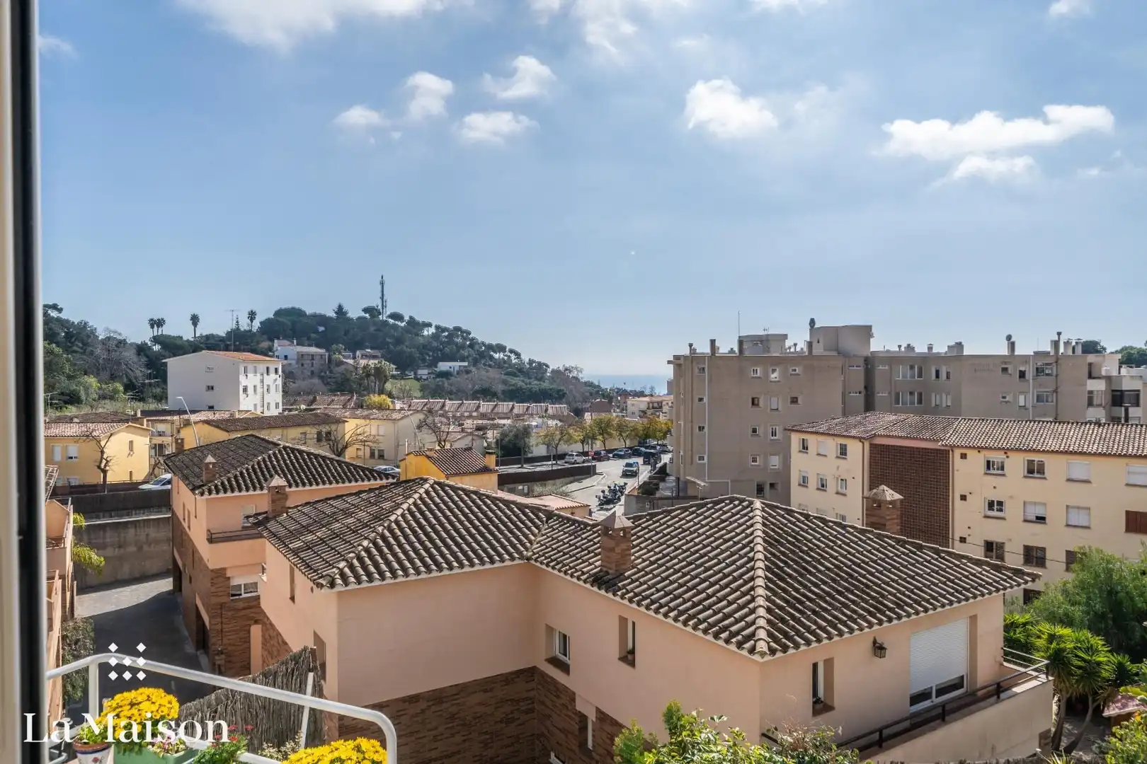 Vista exterior de Casa adosada en venda en Sant Andreu de Llavaneres amb Aire condicionat, Calefacció i Jardí privat