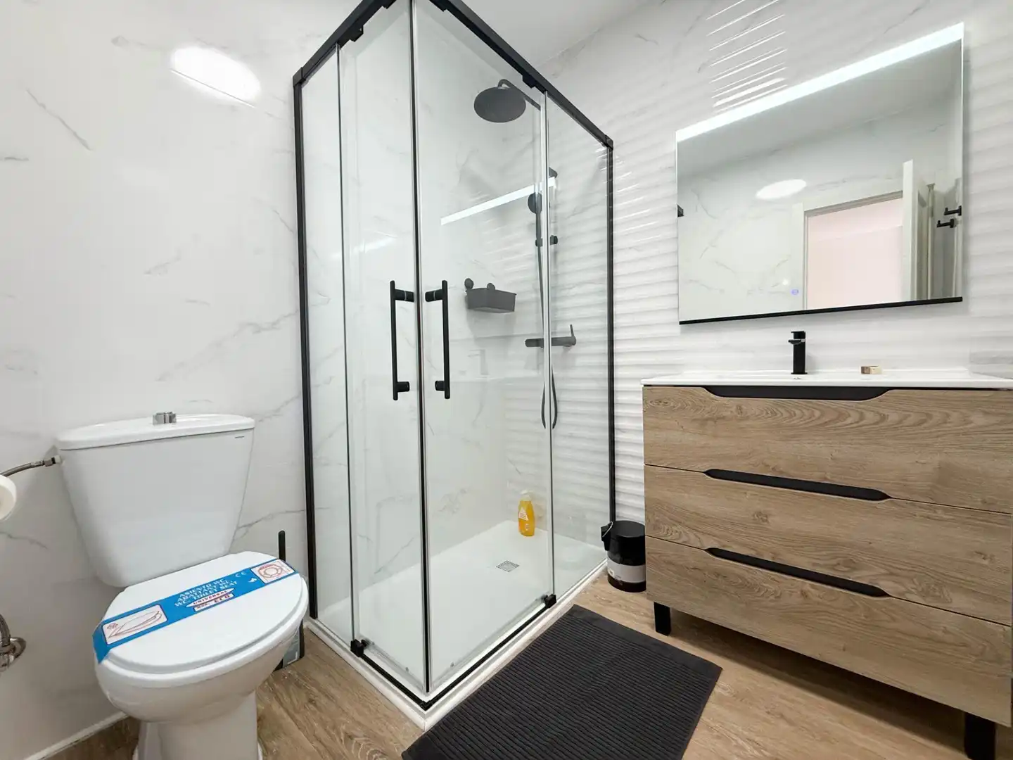 Badezimmer von Haus oder Chalet zur Miete in Santa Pola mit Klimaanlage, Heizung und Privatgarten