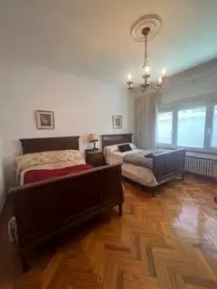 Dormitori de Casa o xalet en venda en Pontevedra Capital  amb Calefacció, Traster i Moblat