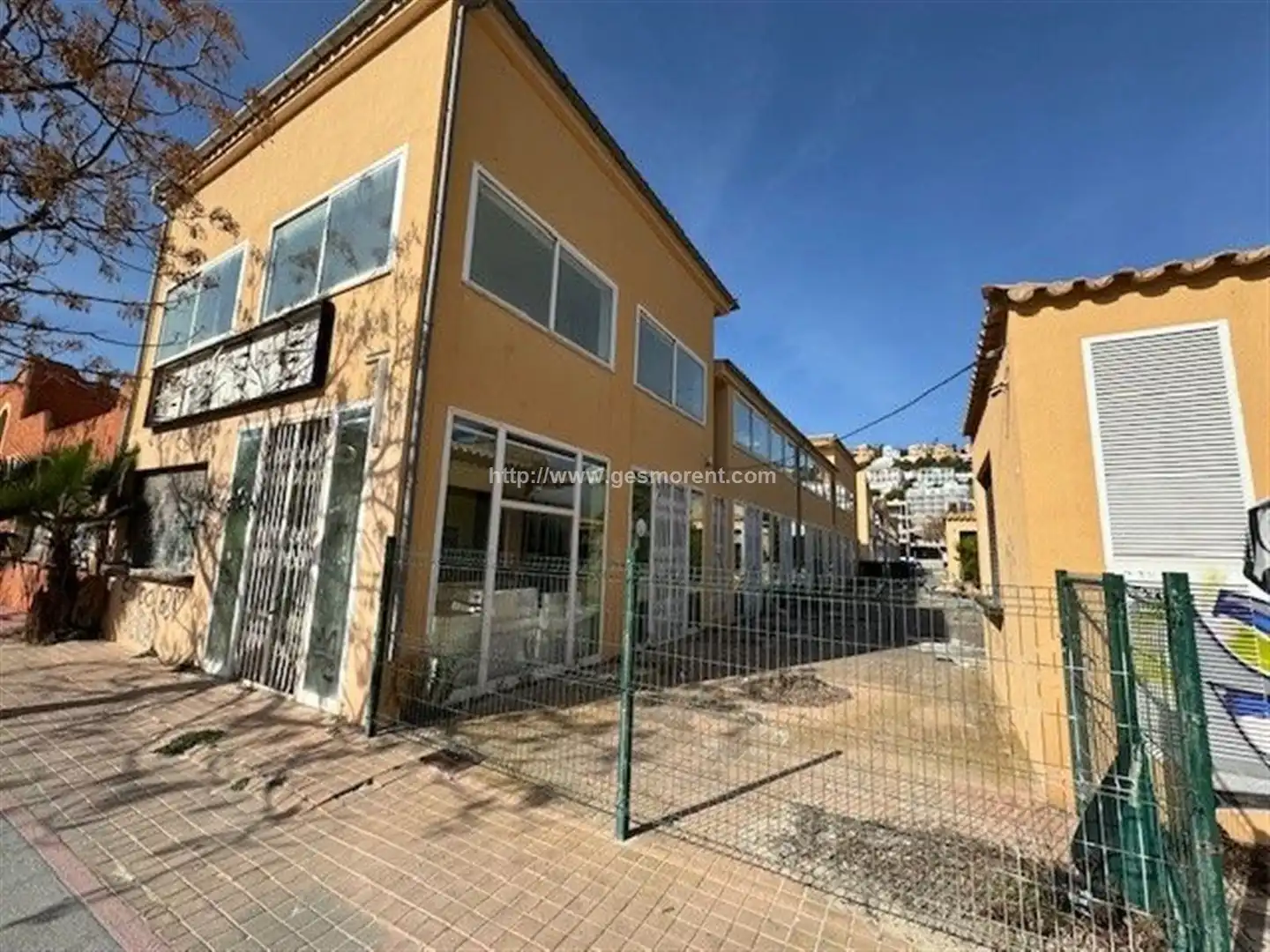 Außenansicht von Gebäude zum Verkauf in Calvià