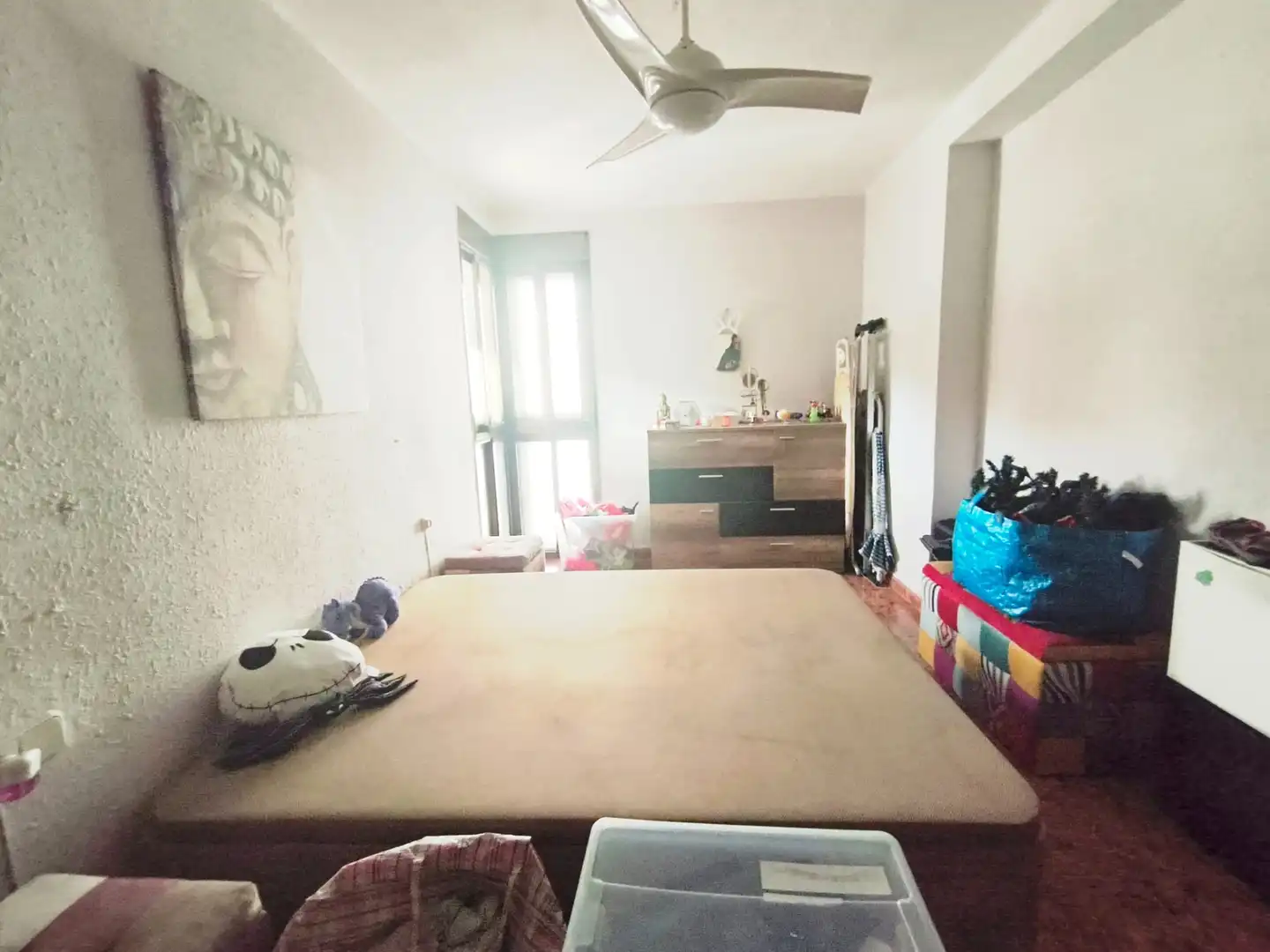 Habitación de Piso en venta en Valencia con Horno y Lavadora