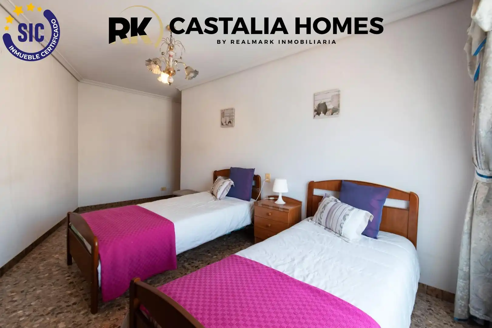Habitación de Piso en venta en Castellón de la Plana / Castelló de la Plana con Amueblado y Balcón