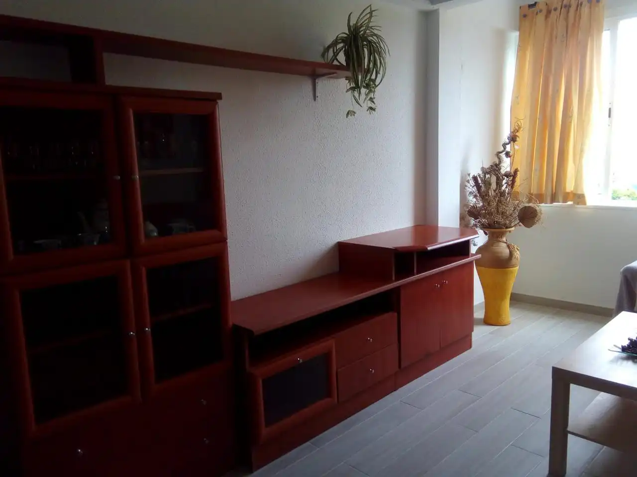 Living room of Flat for rent in Sevilla  with Air Conditioner and Furnished