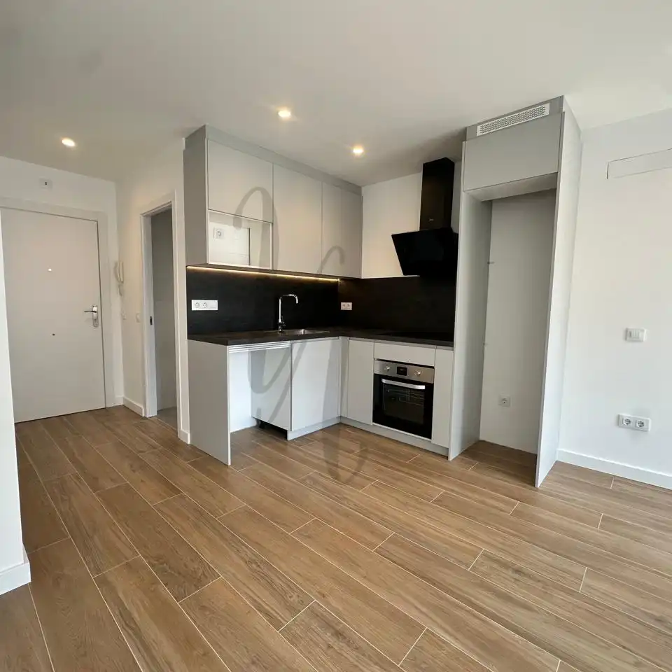 Cocina de Estudio de alquiler en Alcobendas con Calefacción y Trastero