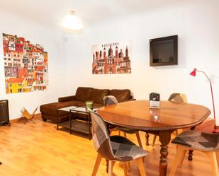 Living room of Flat to rent in L'Hospitalet de Llobregat  with Furnished, Washing machine and TV