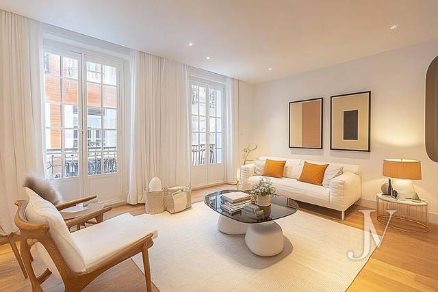 Piso en Venta en Calle de Lagasca en Recoletos