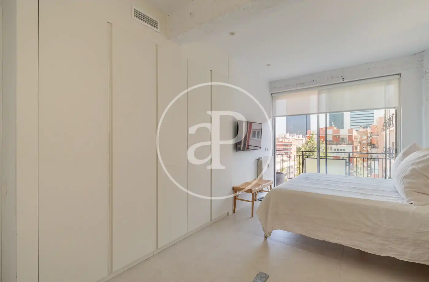 Schlafzimmer von Wohnung zur Miete in Madrid mit Klimaanlage, Heizung und Terrasse