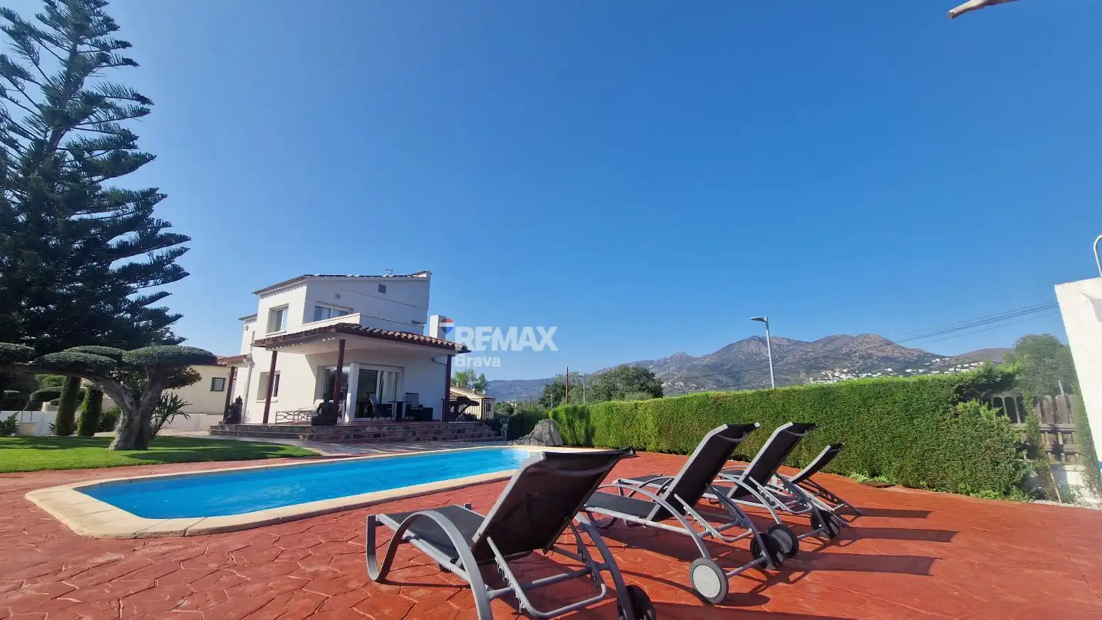 Exterior view of Houses for sale in Roses  with Air Conditioner, Private garden and Parquet flooring