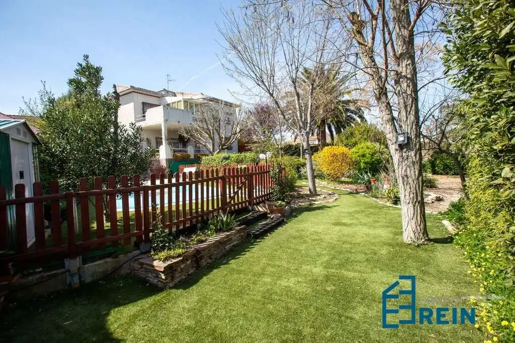 Jardí de Casa o xalet en venda en Añover de Tajo amb Aire condicionat, Calefacció i Jardí privat