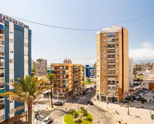 Vista exterior de Edifici en venda en Cullera