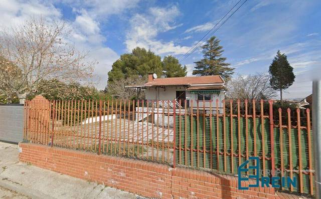 Casa-chalet en Venta en Calle Madrid, 45 en Yuncler