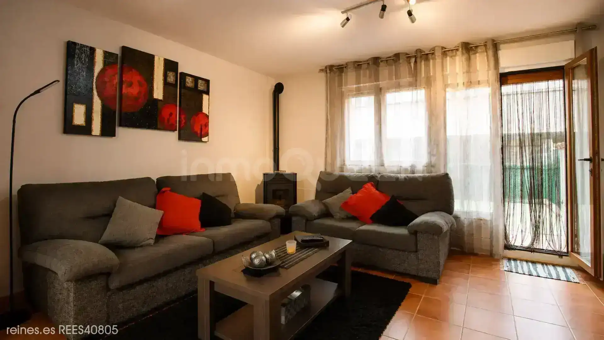 Living room of Detached homes for sale in Val de San Vicente   with Private garden, Terrace and Furnished