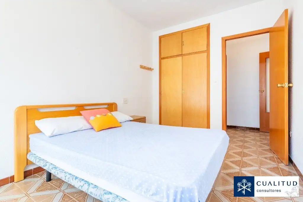 Habitación de Apartamento en venta en Benassal con Amueblado