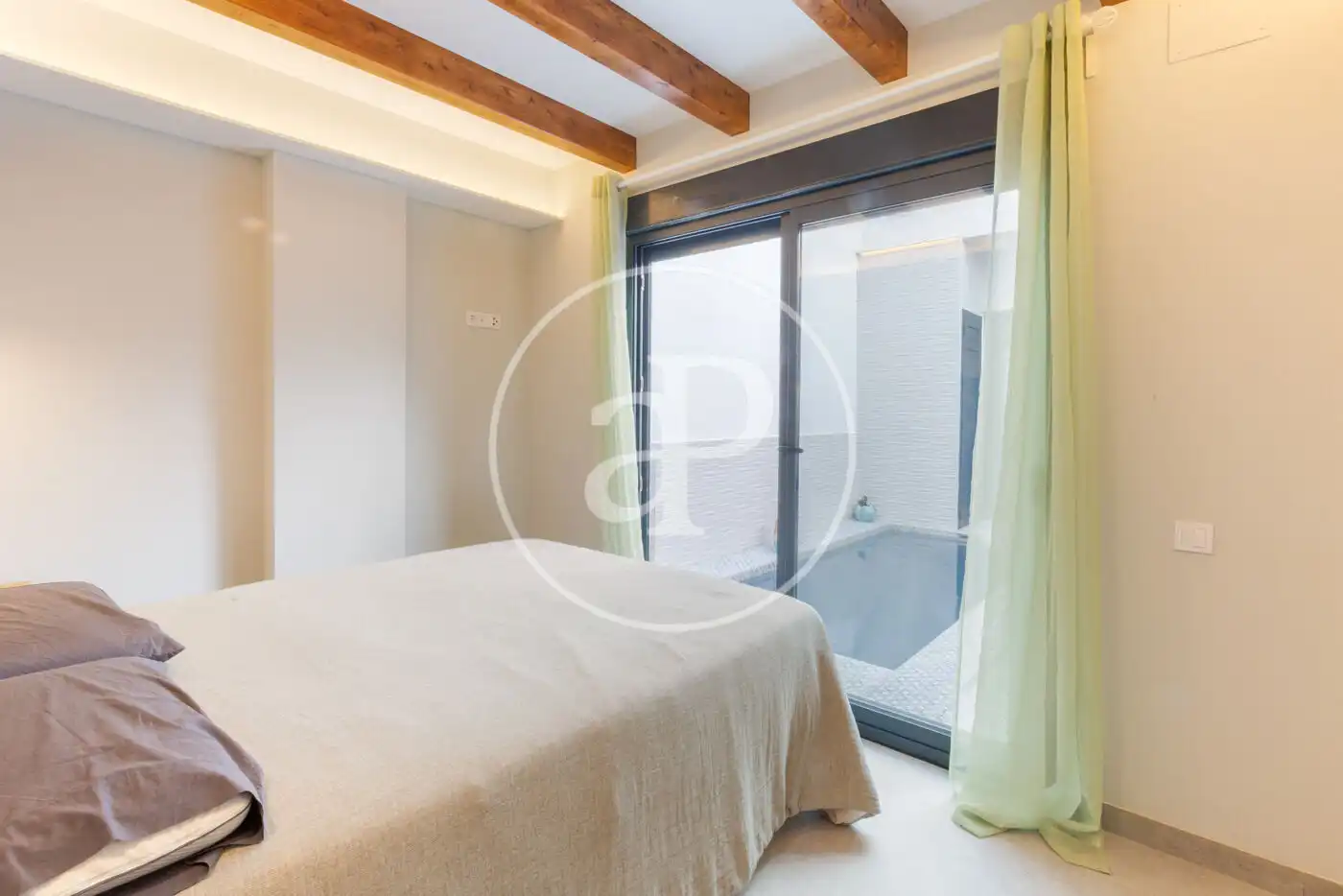 Schlafzimmer von Maisonette zum Verkauf in Valencia mit Klimaanlage, Heizung und Privatgarten