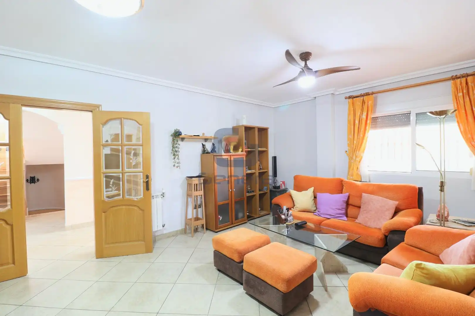 Sala d'estar de Casa o xalet en venda en San Vicente del Raspeig / Sant Vicent del Raspeig amb Aire condicionat, Calefacció i Jardí privat