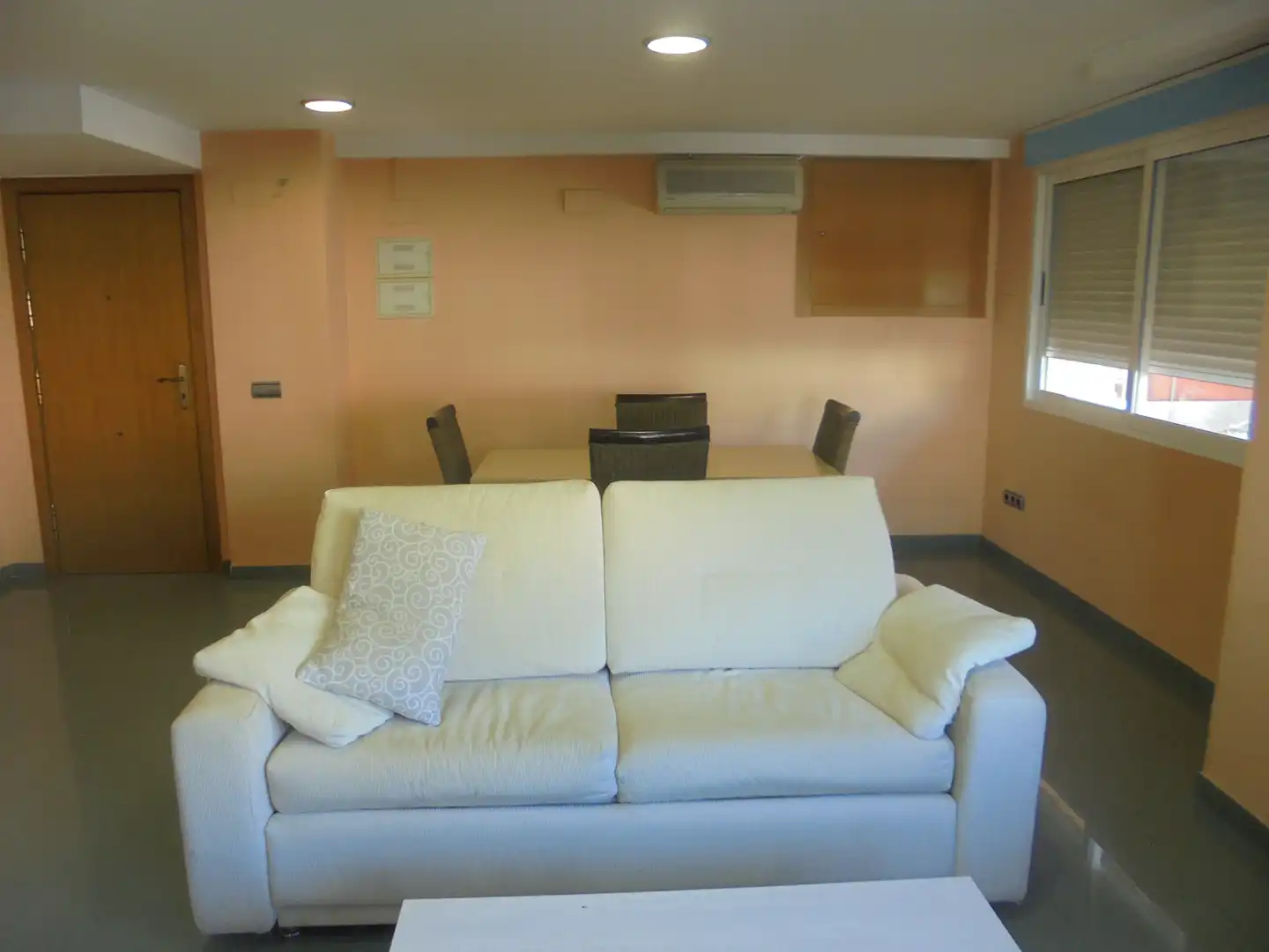 Sala d'estar de Oficina en venda en Castellón de la Plana / Castelló de la Plana amb Aire condicionat i Moblat