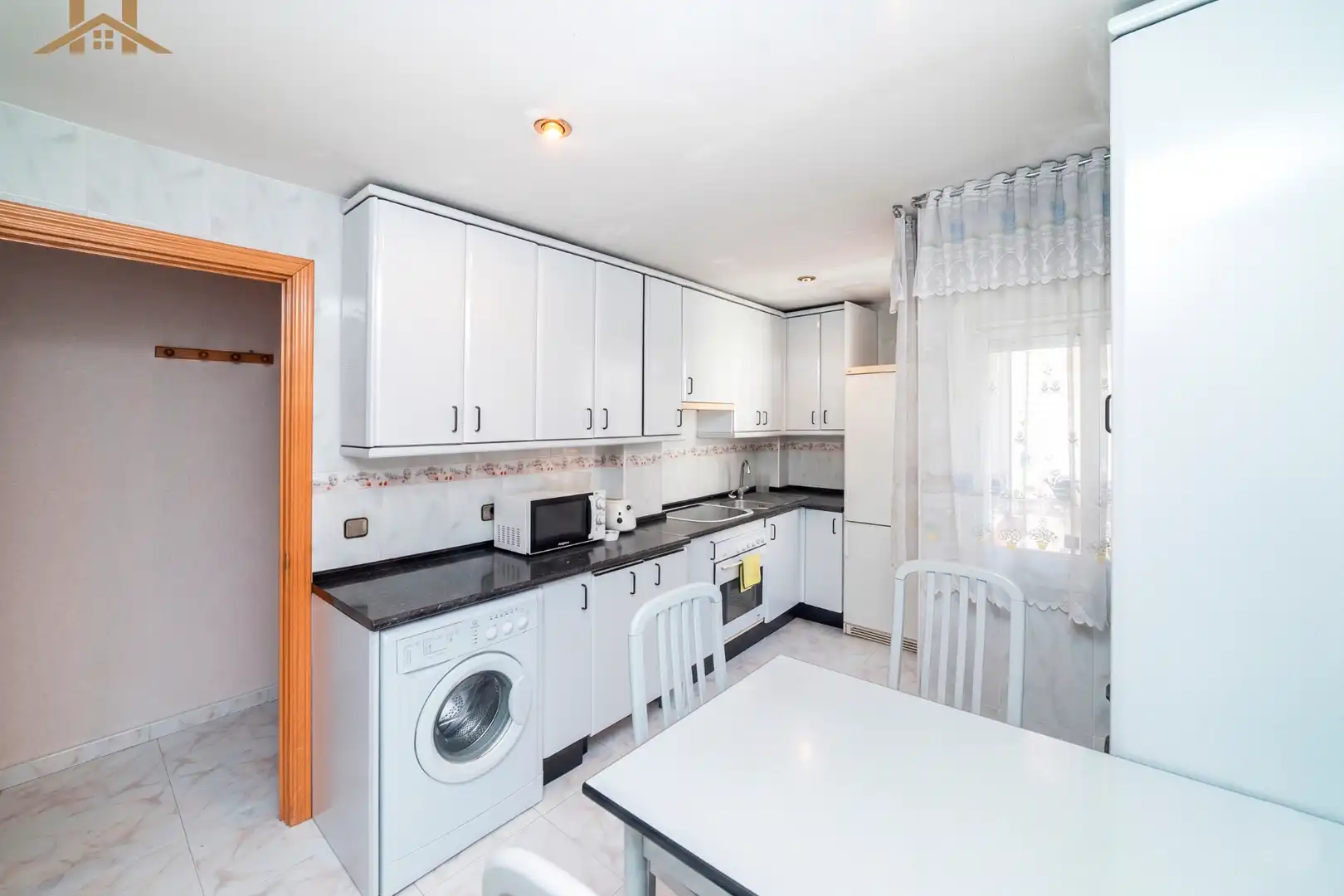 Kitchen of Flat for sale in Leganés  with Terrace and Storage room